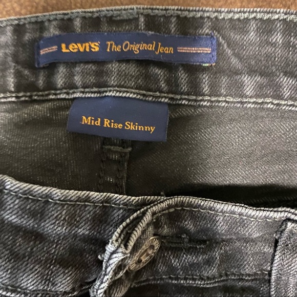 Size 10 Unworn Levi’s Mid Rise Skinny Jeans Black - Picture 3 of 3